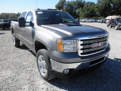 2014 GMC Sierra 2500HD SLT Crew Cab 4x4 Data, Info and Specs