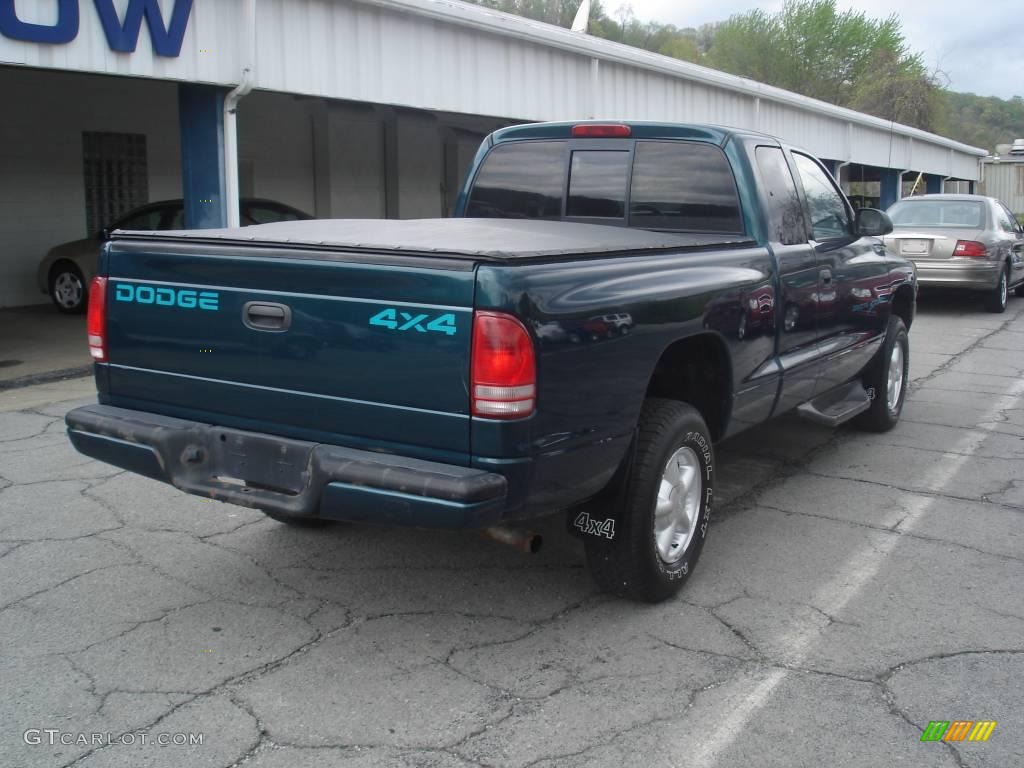 1997 Dakota Sport Extended Cab 4x4 - Emerald Green Metallic / Agate photo #2