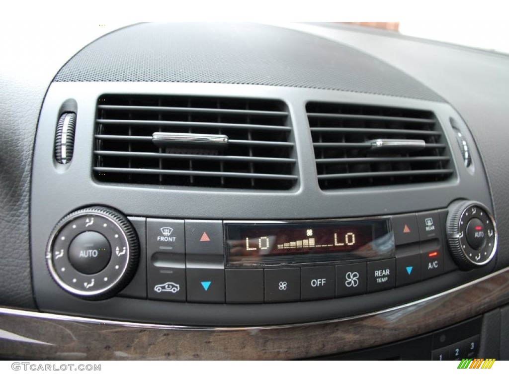 2006 Mercedes-Benz E 500 4Matic Sedan Controls Photo #86683725