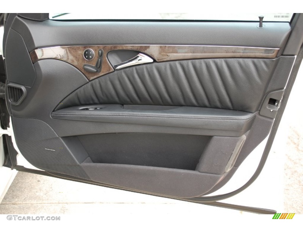 2006 Mercedes-Benz E 500 4Matic Sedan Charcoal Door Panel Photo #86683902