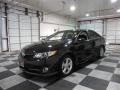 Attitude Black Metallic - Camry SE Photo No. 3