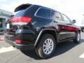 2014 Brilliant Black Crystal Pearl Jeep Grand Cherokee Laredo 4x4  photo #7