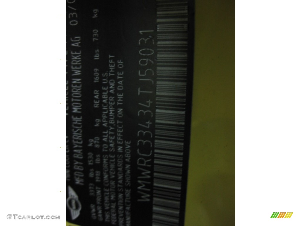 2004 Cooper Hardtop - Liquid Yellow / Panther Black photo #25
