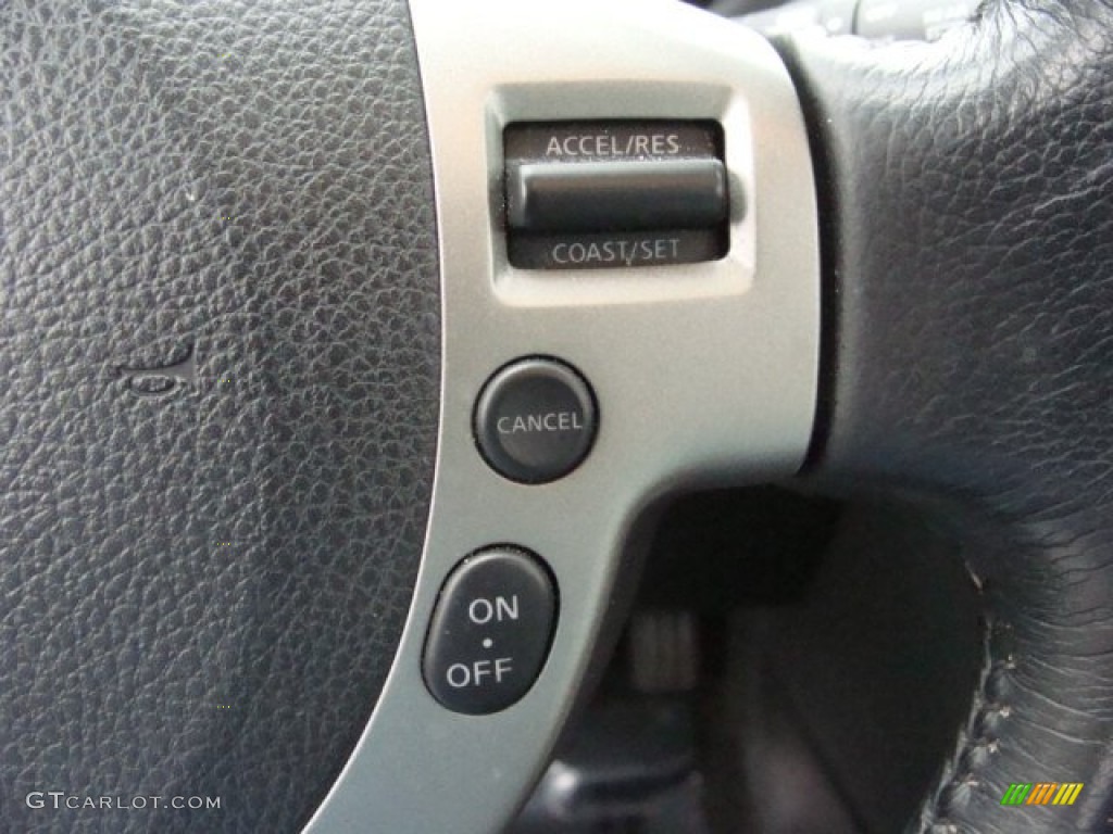2011 Rogue SV AWD - Black Amethyst / Black photo #16