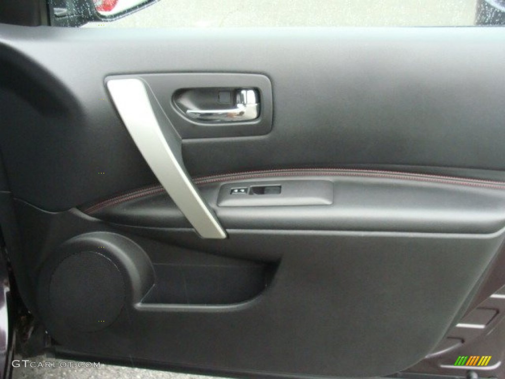 2011 Rogue SV AWD - Black Amethyst / Black photo #25