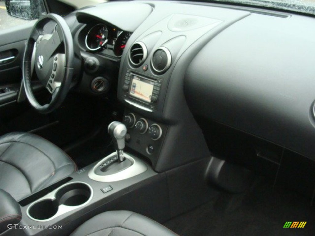 2011 Rogue SV AWD - Black Amethyst / Black photo #26