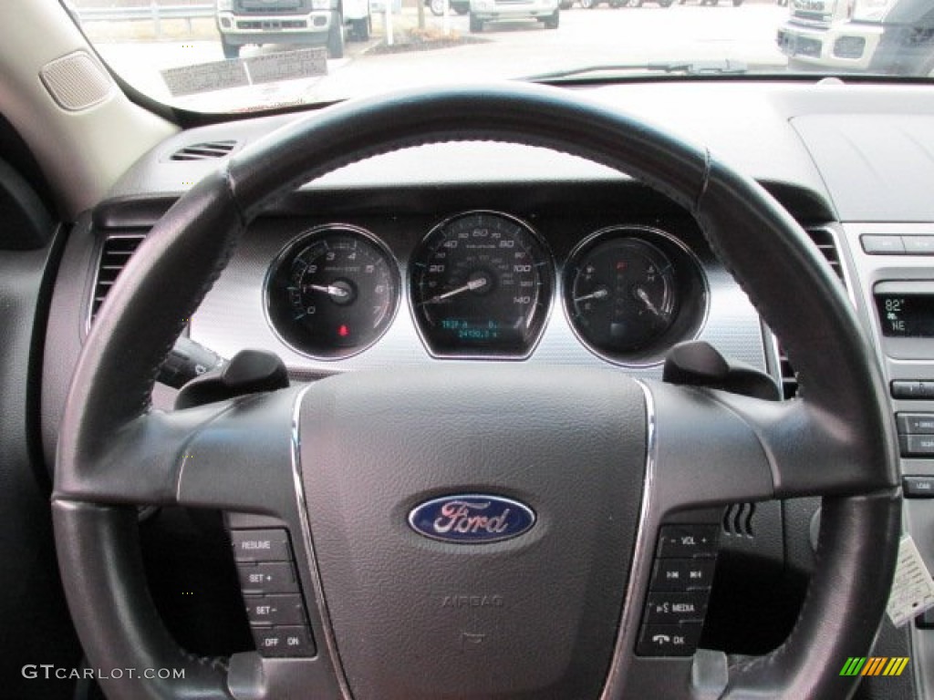 2011 Taurus SEL - Red Candy / Charcoal Black photo #16