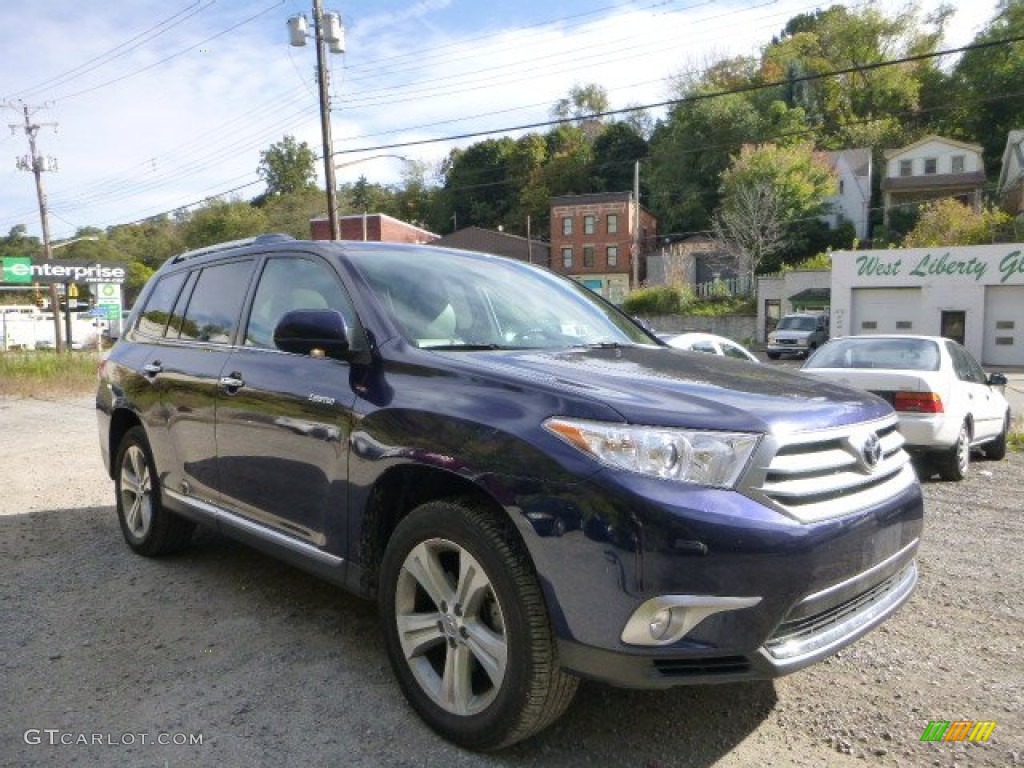 Nautical Blue Metallic Toyota Highlander