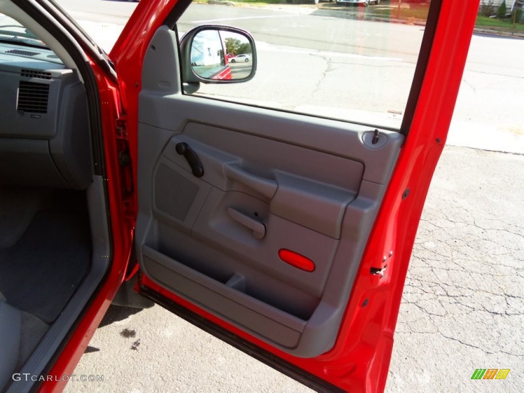 2006 Ram 1500 ST Quad Cab 4x4 - Flame Red / Medium Slate Gray photo #12