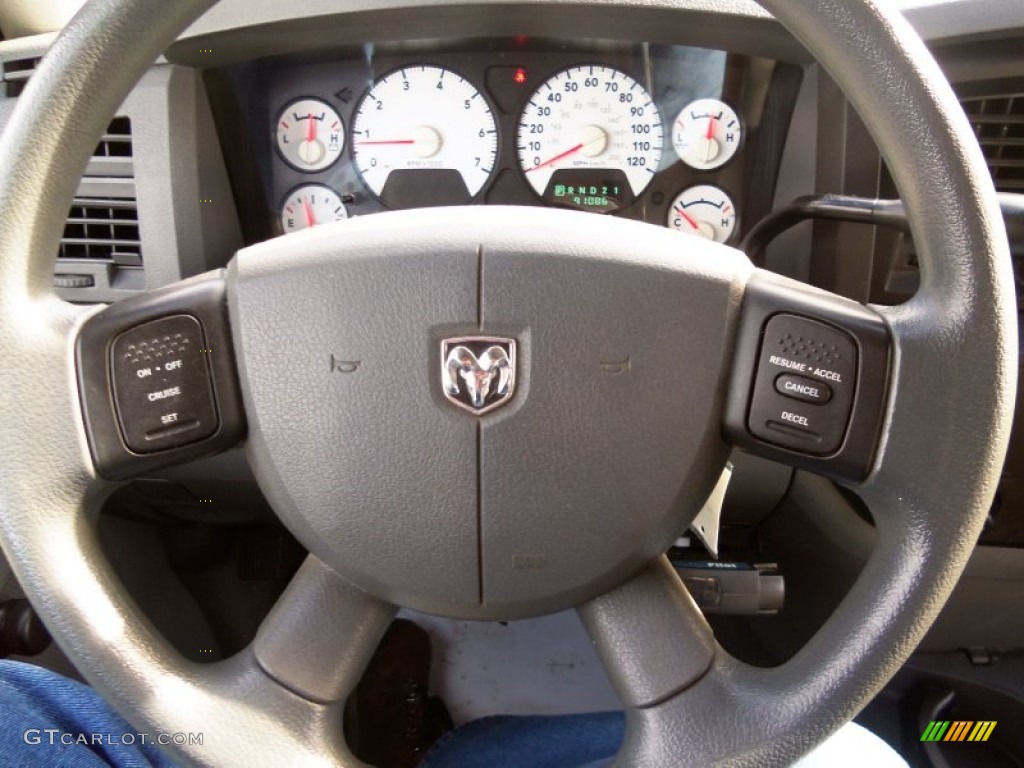 2006 Ram 1500 ST Quad Cab 4x4 - Flame Red / Medium Slate Gray photo #25