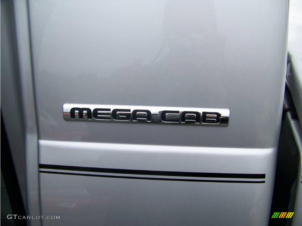 2006 Ram 1500 SLT Mega Cab 4x4 - Bright Silver Metallic / Medium Slate Gray photo #29