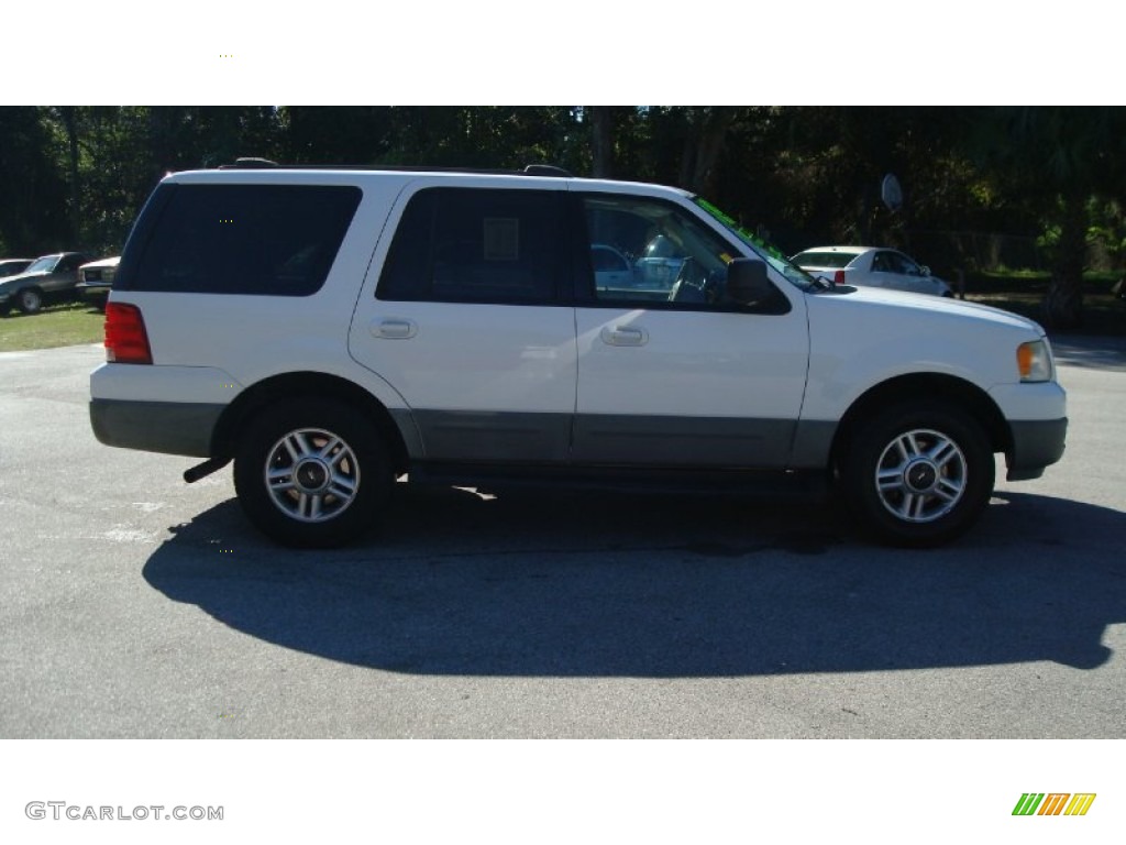2003 Expedition XLT - Oxford White / Medium Parchment photo #4