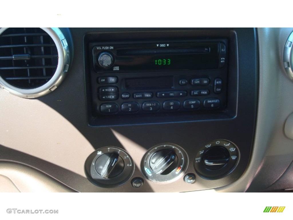 2003 Expedition XLT - Oxford White / Medium Parchment photo #13