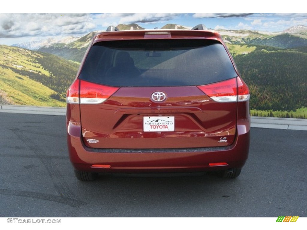 2014 Sienna LE AWD - Salsa Red Pearl / Bisque photo #4