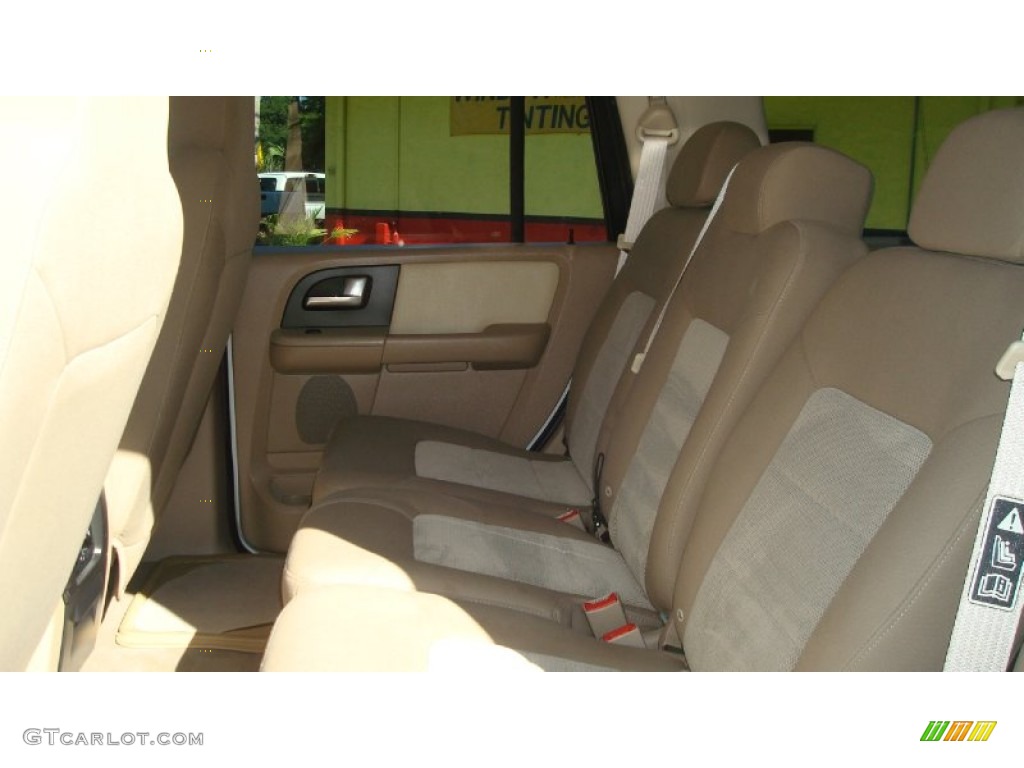 2003 Expedition XLT - Oxford White / Medium Parchment photo #17