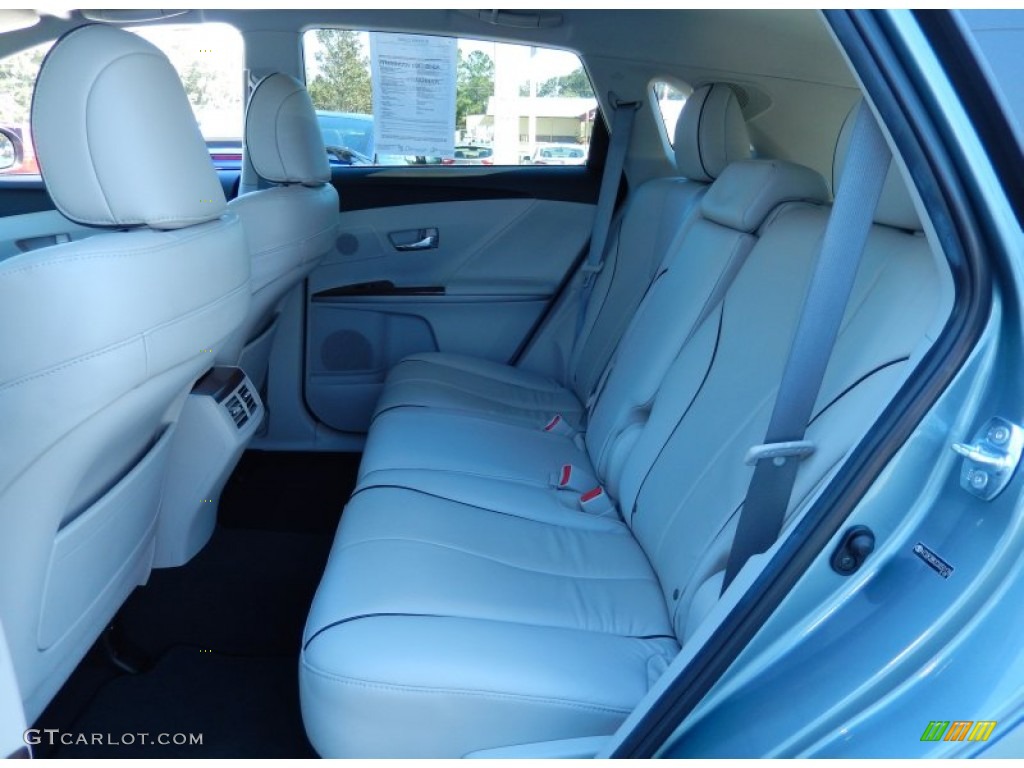Light Gray Interior 2012 Toyota Venza Limited Photo #86701112