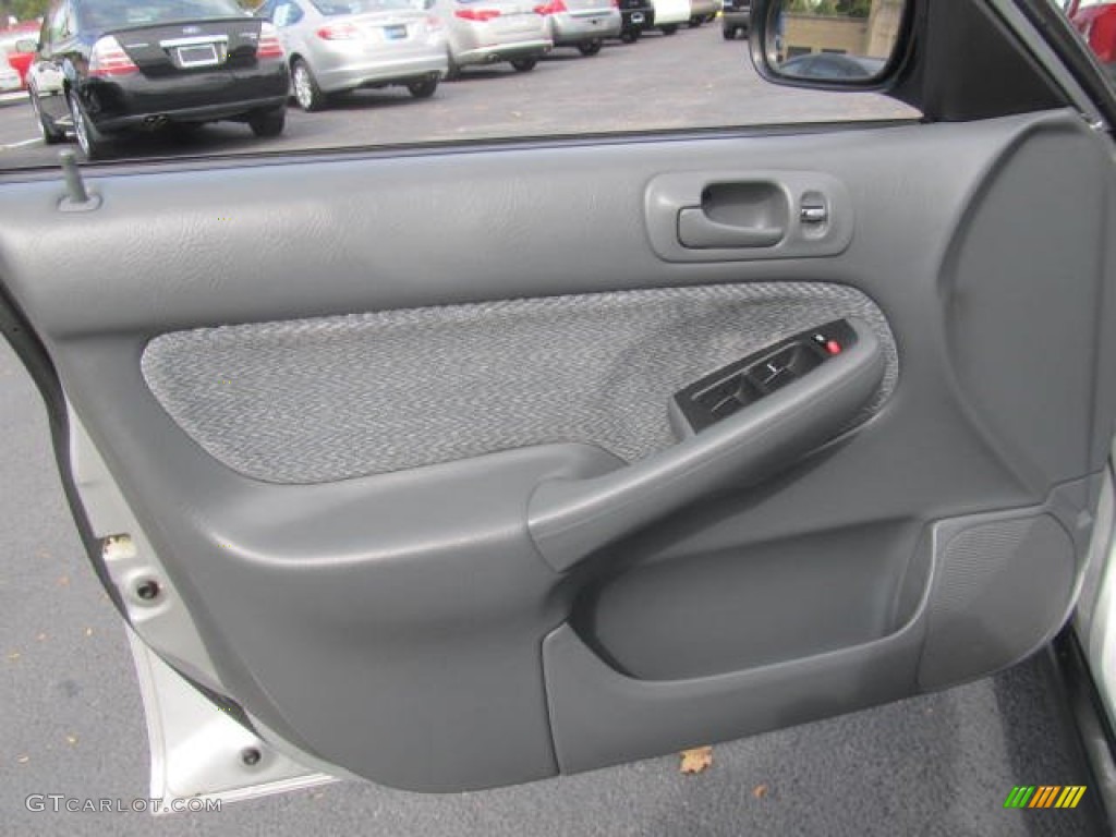 1999 Honda Civic LX Sedan Gray Door Panel Photo #86701225