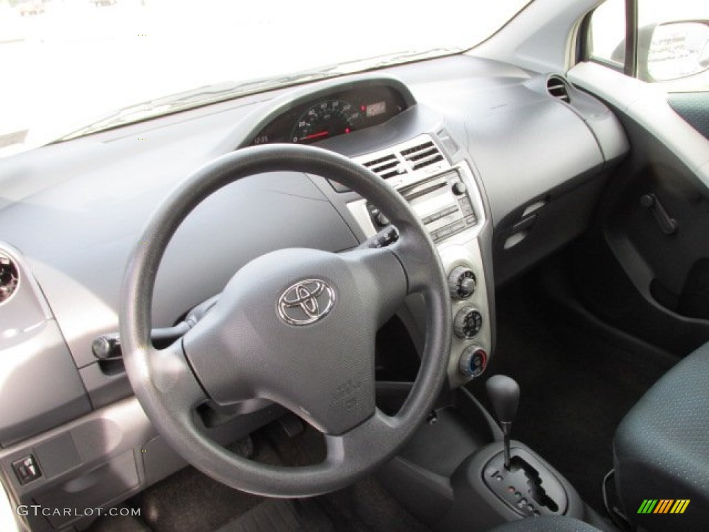2008 Yaris S 3 Door Liftback - Blazing Blue Pearl / Dark Charcoal photo #10