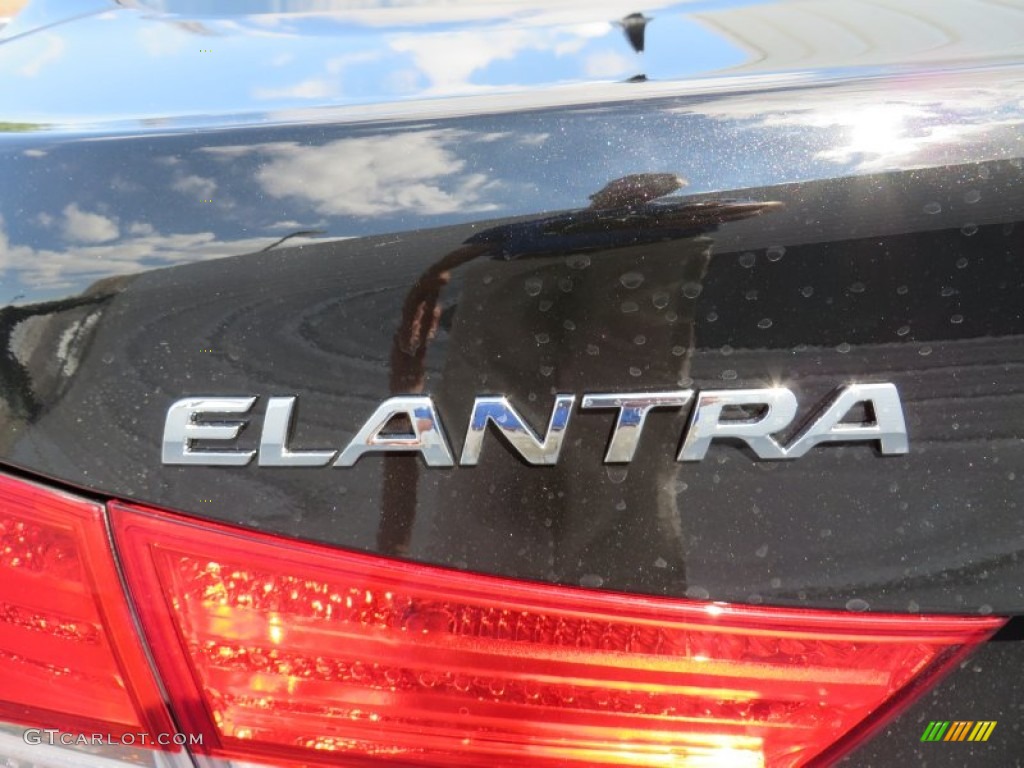 2013 Elantra Limited - Midnight Black / Gray photo #14