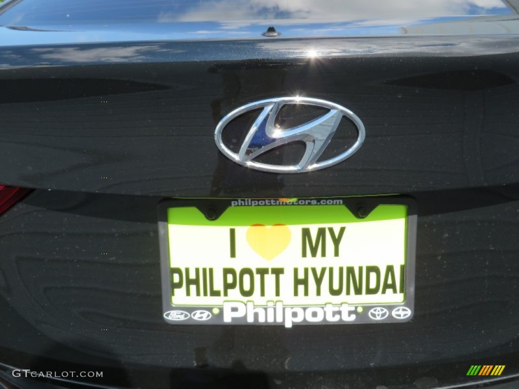 2013 Elantra Limited - Midnight Black / Gray photo #15