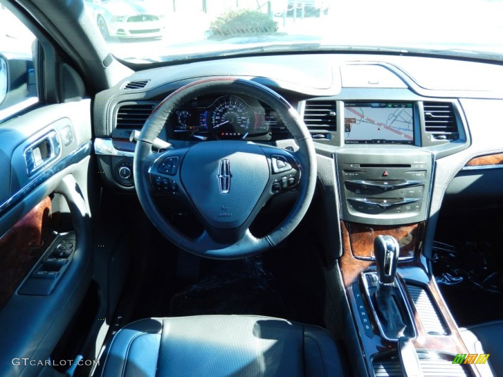 2014 Lincoln MKS FWD Dashboard Photos