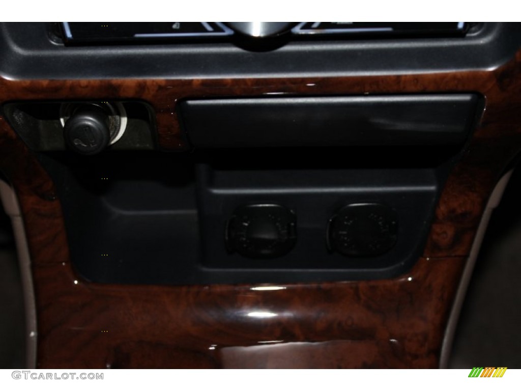 2000 4Runner Limited - Natural White / Oak photo #20