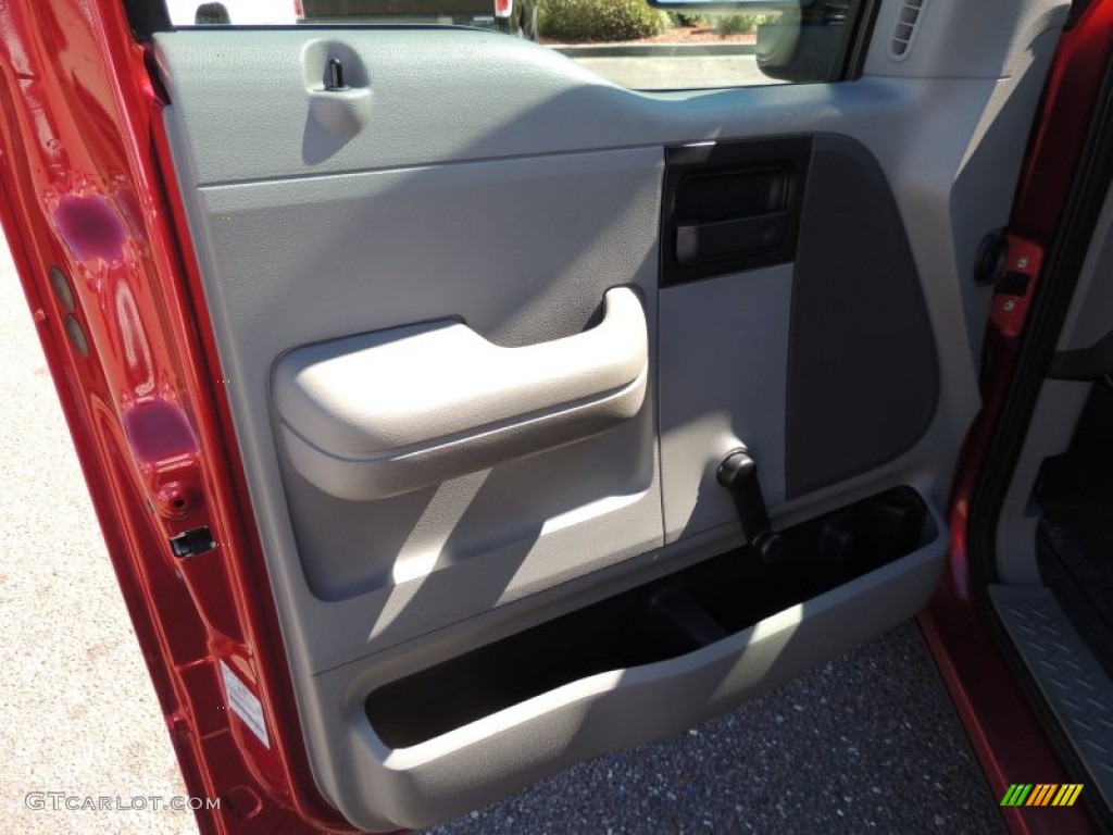 2007 F150 XL Regular Cab - Redfire Metallic / Medium Flint photo #5