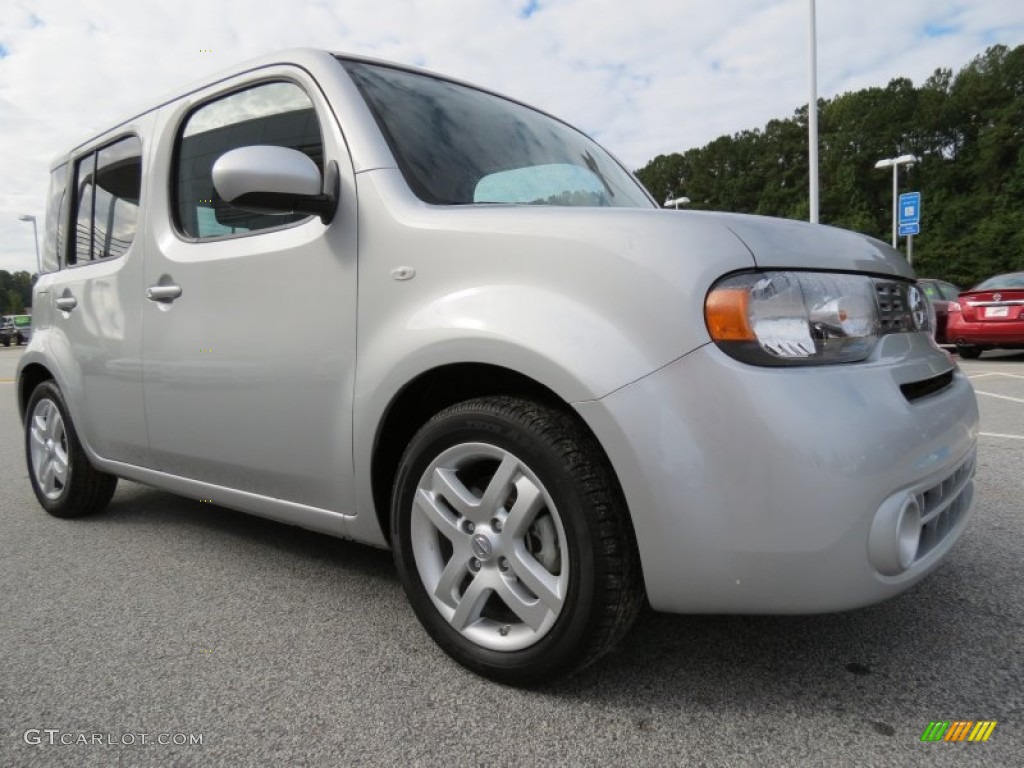 2013 Nissan Cube 1.8 SL Exterior Photos