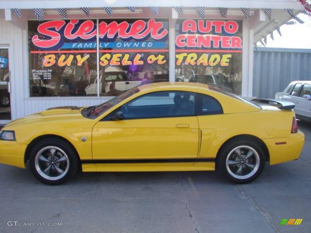 2004 Mustang GT Coupe - Screaming Yellow / Dark Charcoal photo #1