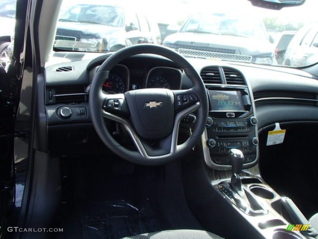 2014 Chevrolet Malibu LT Jet Black Dashboard Photo #86709051