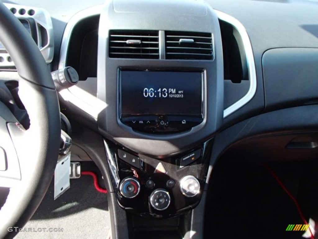 2013 Chevrolet Sonic RS Hatch Controls Photo #86709551