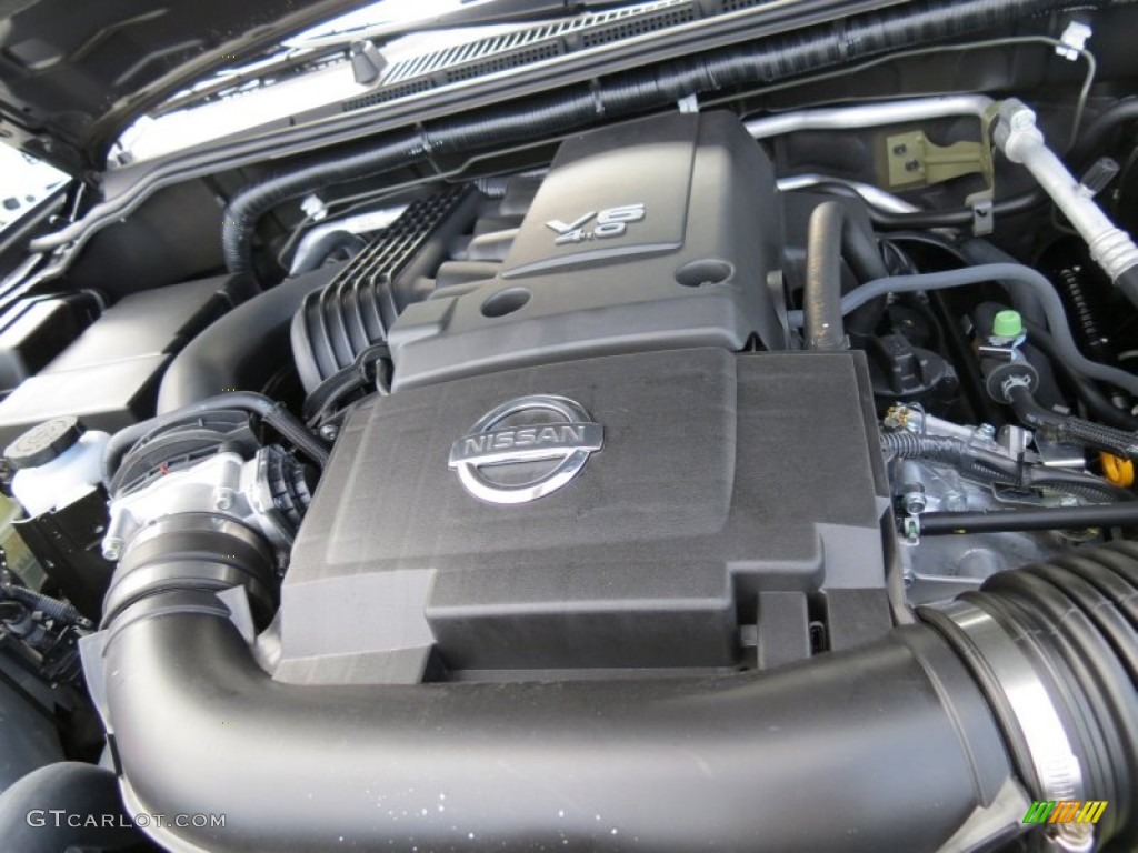 2013 Nissan Frontier SL Crew Cab Engine Photos