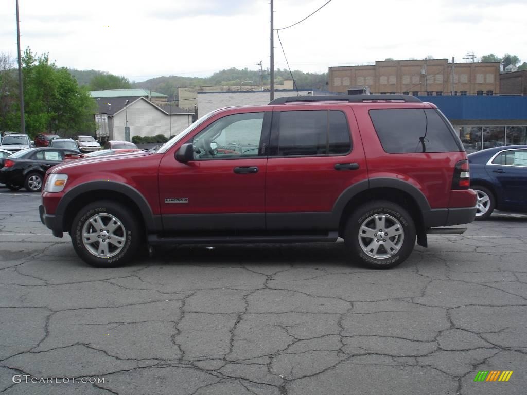 2006 Explorer XLT 4x4 - Redfire Metallic / Stone photo #5