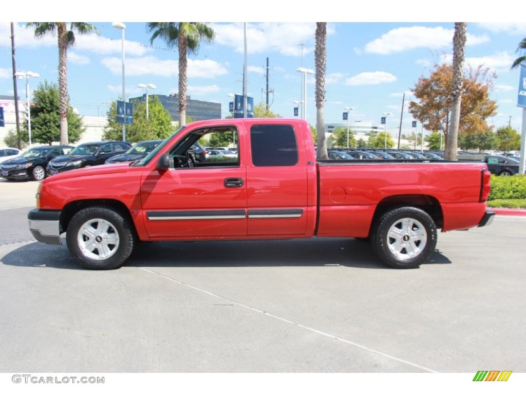 Victory Red 2004 Chevrolet Silverado 1500 LS Extended Cab Exterior Photo #86716458