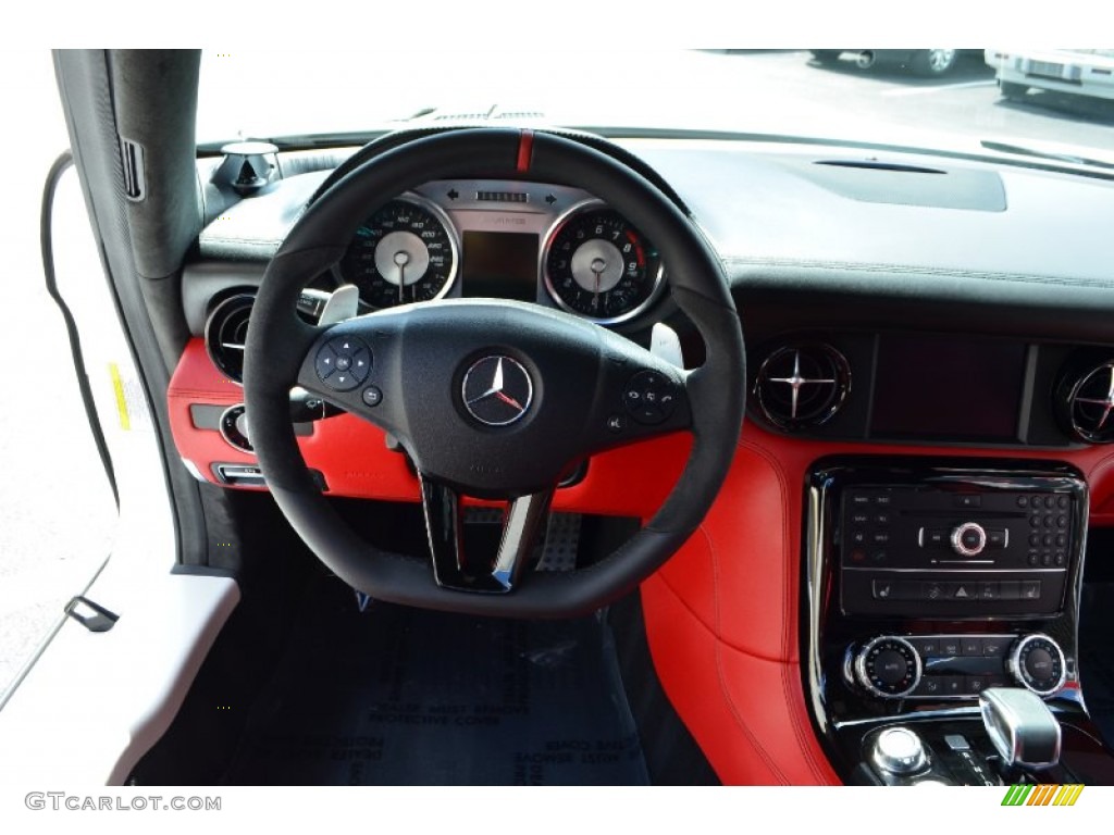 2013 Mercedes-Benz SLS AMG GT Coupe Classic Red/Black designo Dashboard Photo #86718357