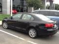 Black - Jetta SE Sedan Photo No. 4