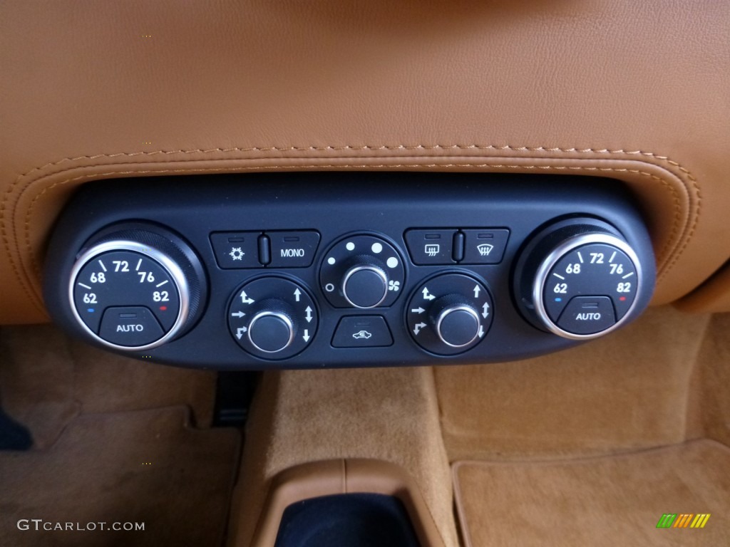2010 Ferrari 458 Italia Controls Photo #86721618