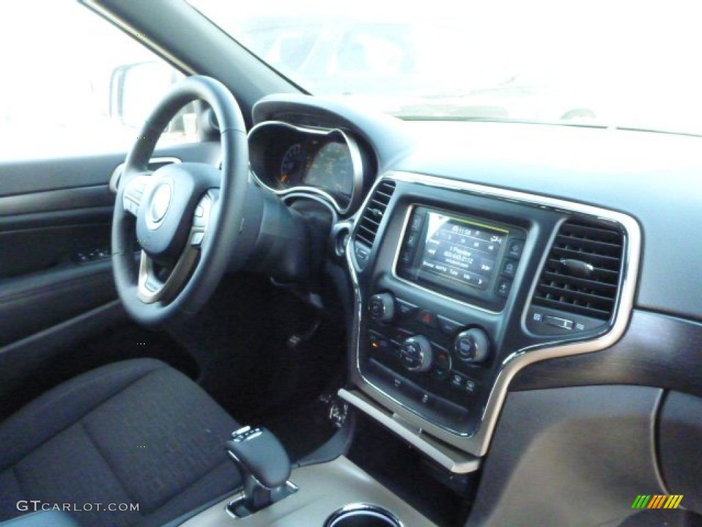 2014 Grand Cherokee Laredo 4x4 - Cashmere Pearl / Morocco Black photo #7