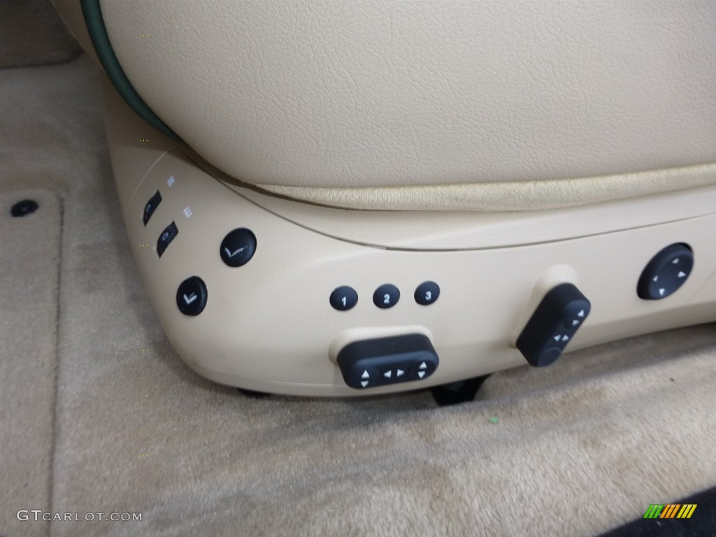 2009 Maserati Quattroporte Standard Quattroporte Model Controls Photo #86723187