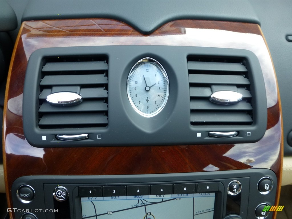 2009 Maserati Quattroporte Standard Quattroporte Model Controls Photo #86723298