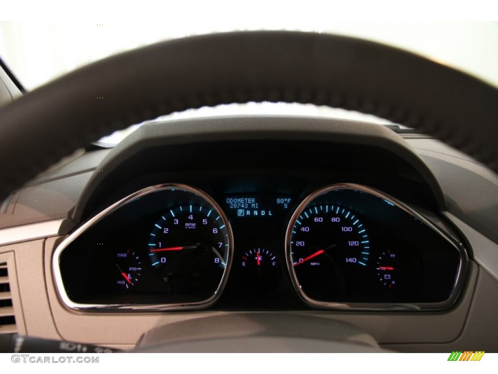 2010 Traverse LT - Silver Ice Metallic / Dark Gray/Light Gray photo #7