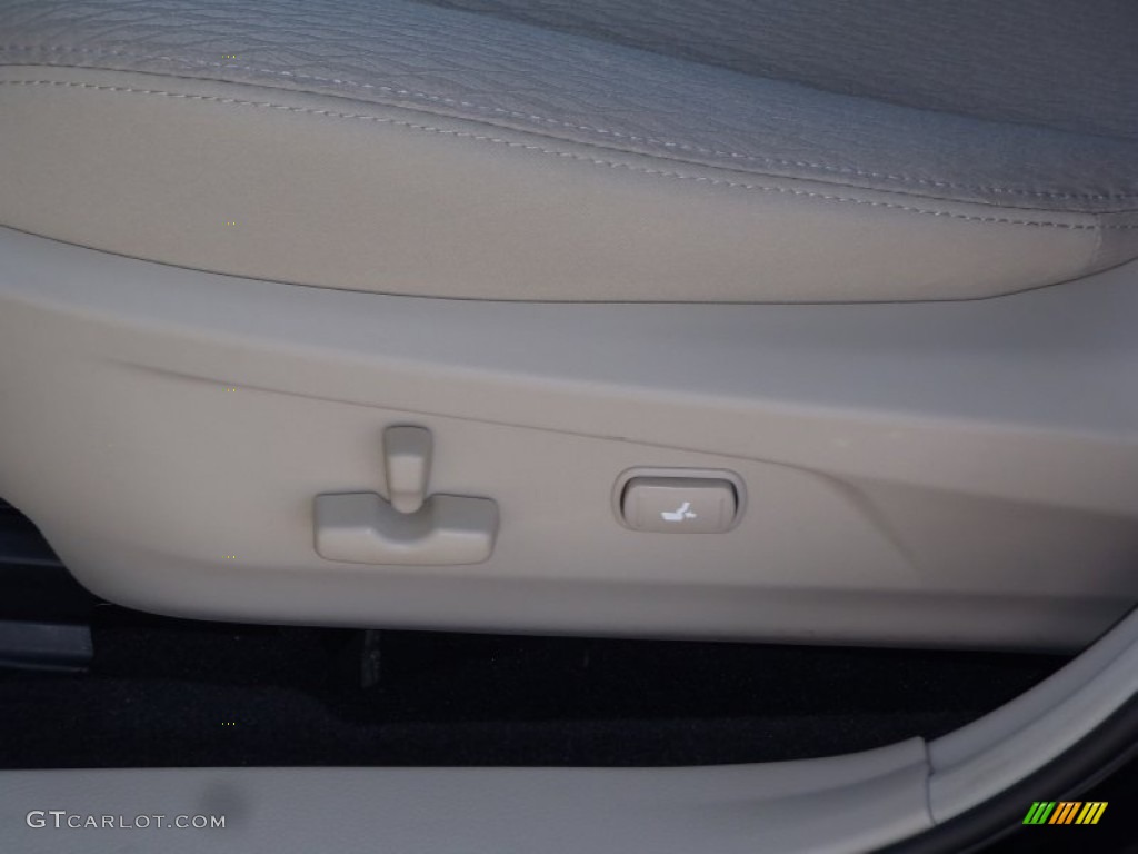 2011 Outback 2.5i Premium Wagon - Crystal Black Silica / Warm Ivory photo #10