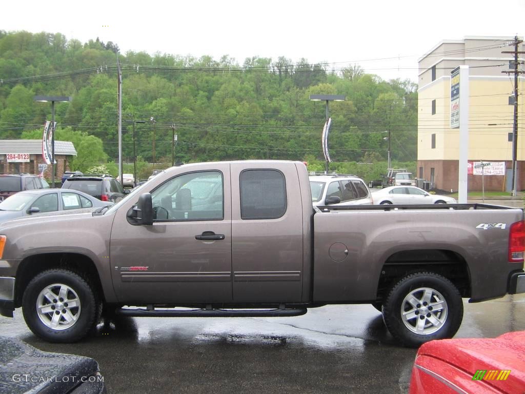 2008 Sierra 1500 SLE Extended Cab 4x4 - Medium Brown Metallic / Dark Titanium photo #3