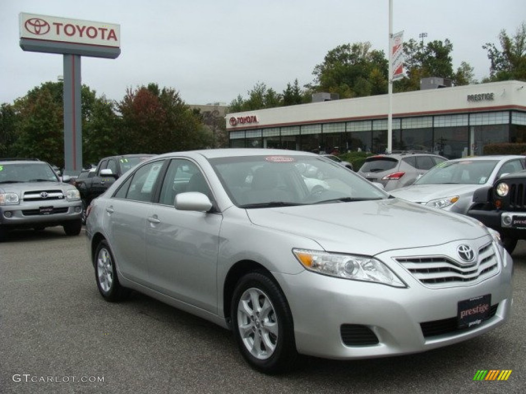 2011 Camry LE V6 - Classic Silver Metallic / Ash photo #1