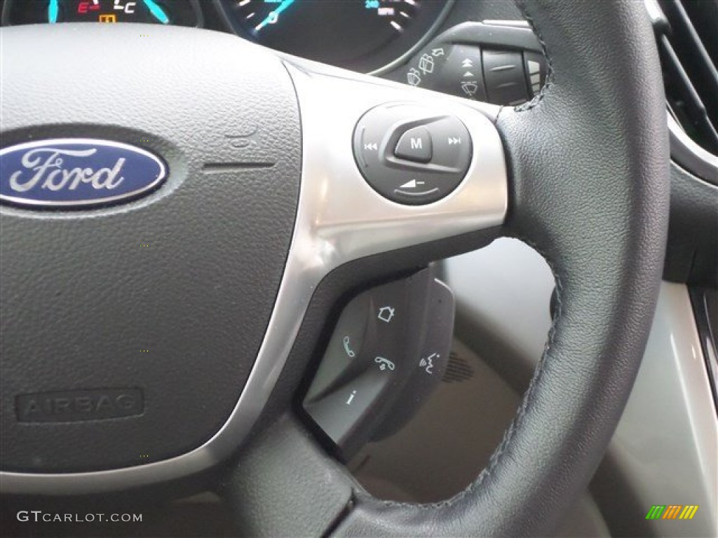 2013 Escape SEL 2.0L EcoBoost - White Platinum Metallic Tri-Coat / Medium Light Stone photo #19