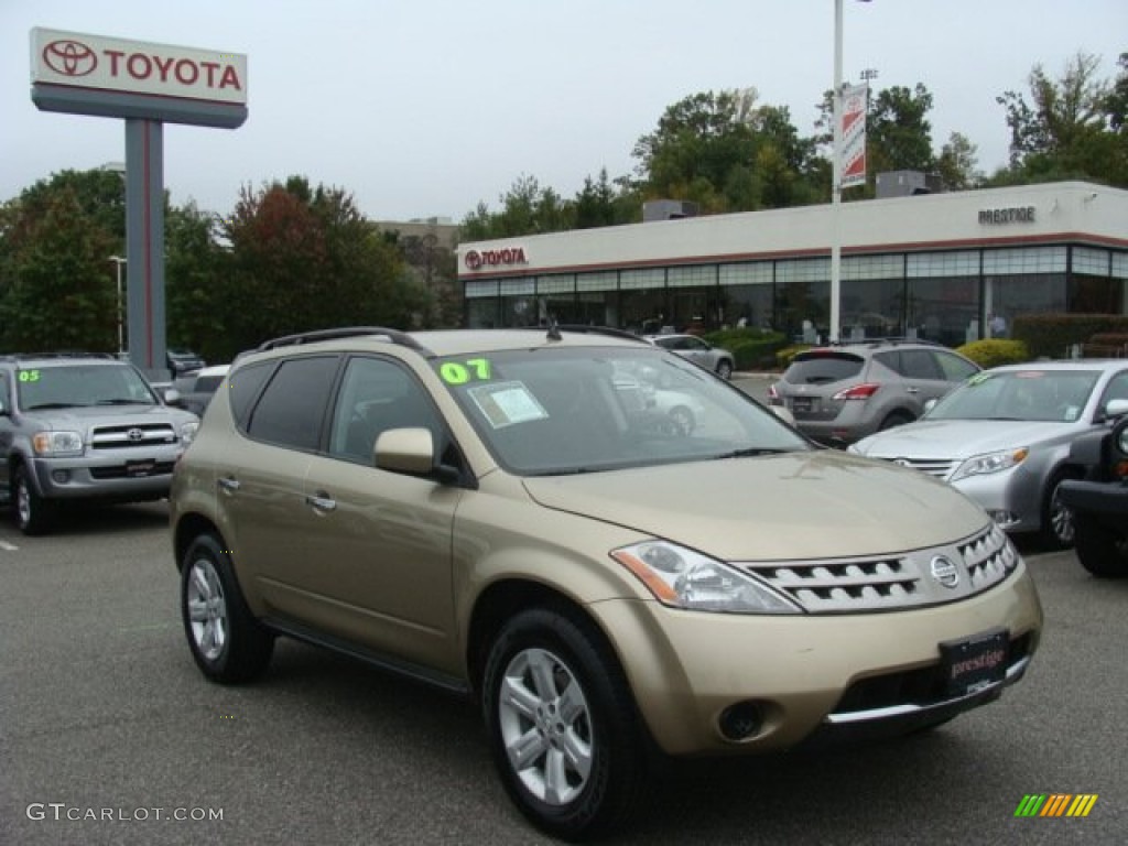 Chardonnay Metallic Nissan Murano