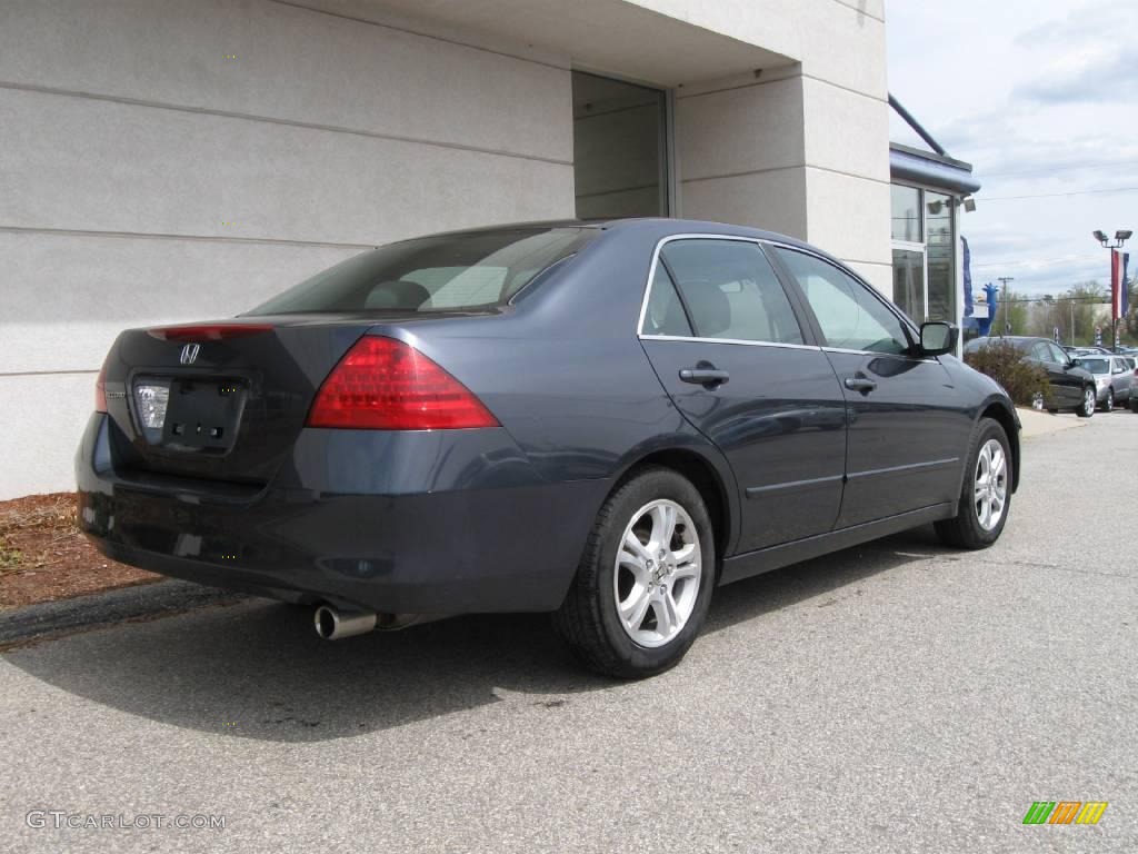 2006 Accord EX Sedan - Graphite Pearl / Gray photo #3