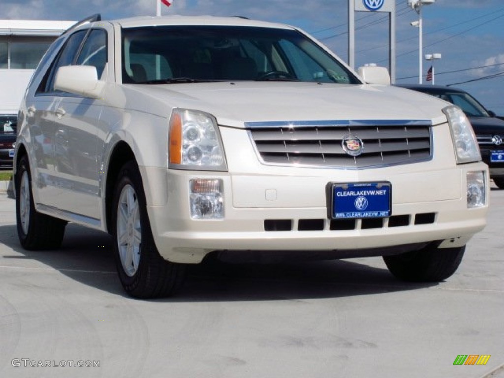 2004 SRX V6 - White Diamond Pearl / Light Neutral photo #1