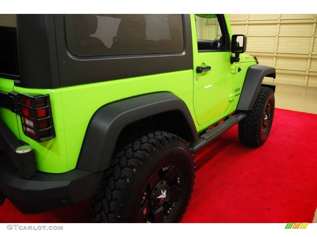 2013 Wrangler Sport 4x4 - Gecko Green / Black photo #9