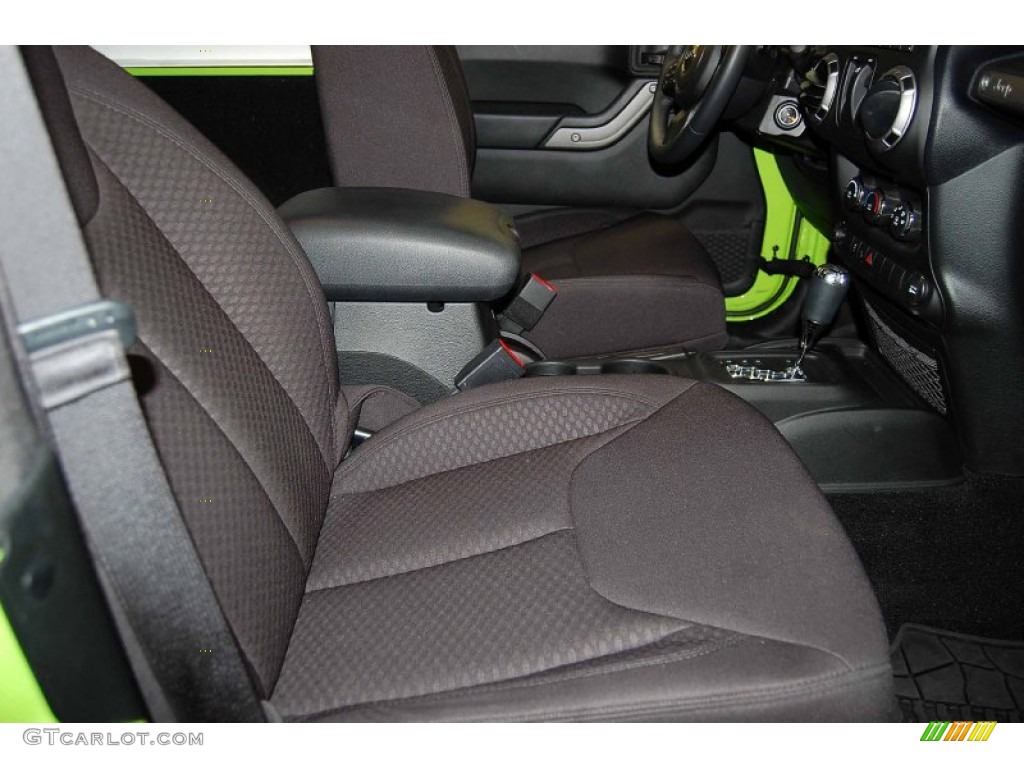 2013 Wrangler Sport 4x4 - Gecko Green / Black photo #19